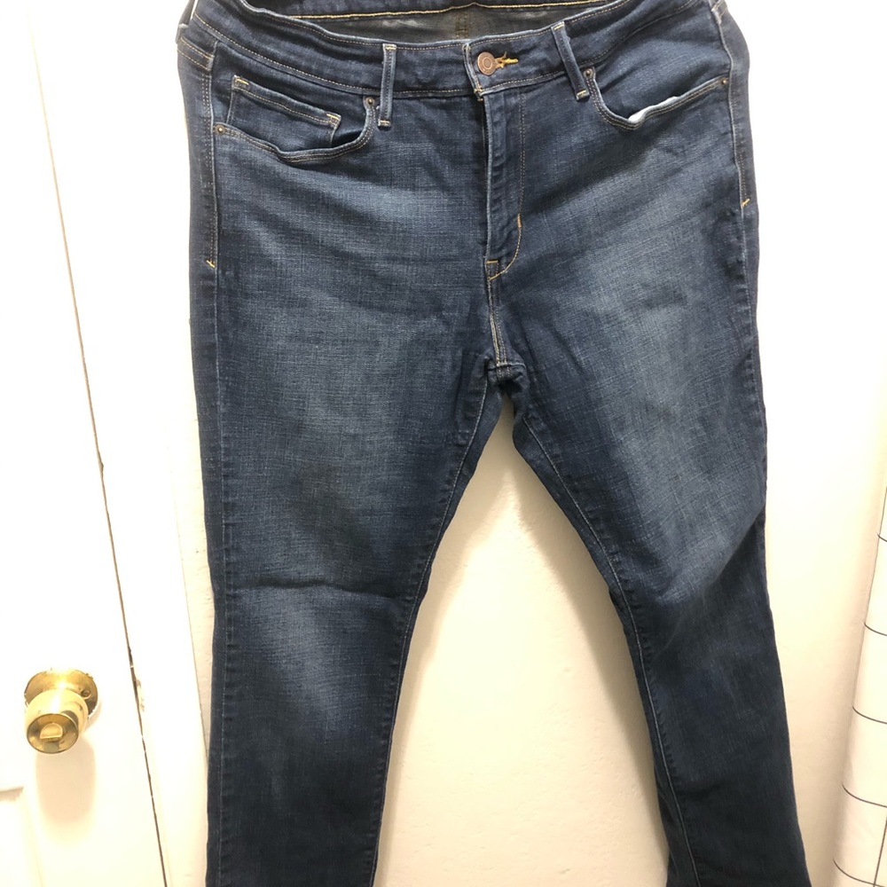 Levi’s Mid Rise Skinny Blue Size 14 Size 32